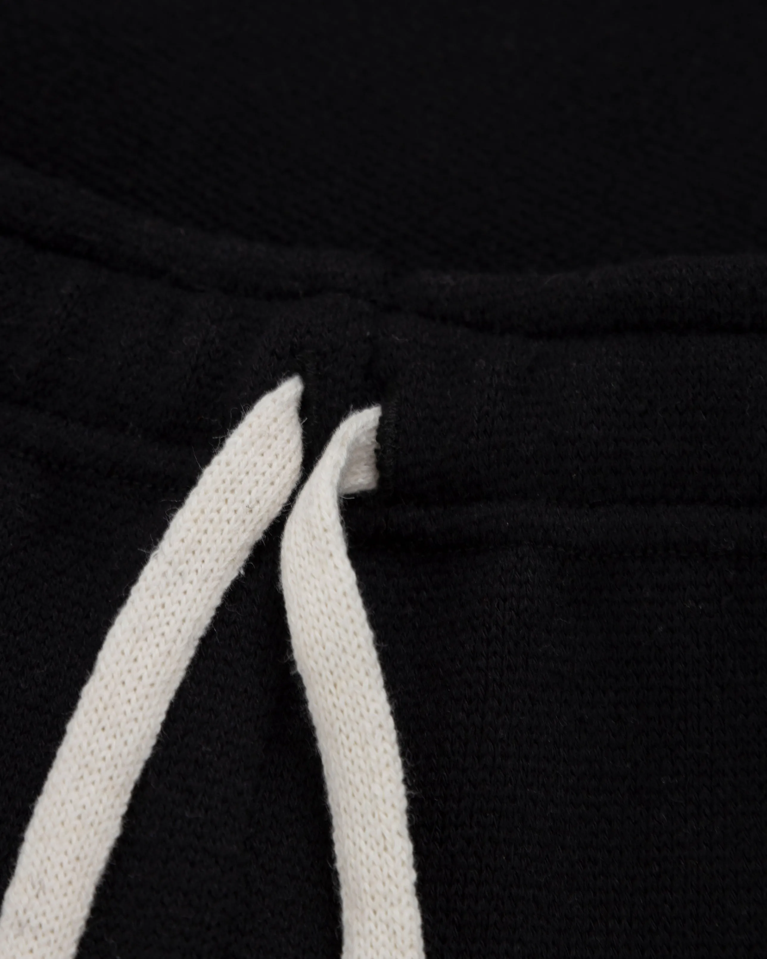 Basics Undergold Design Studio Knit Short Black