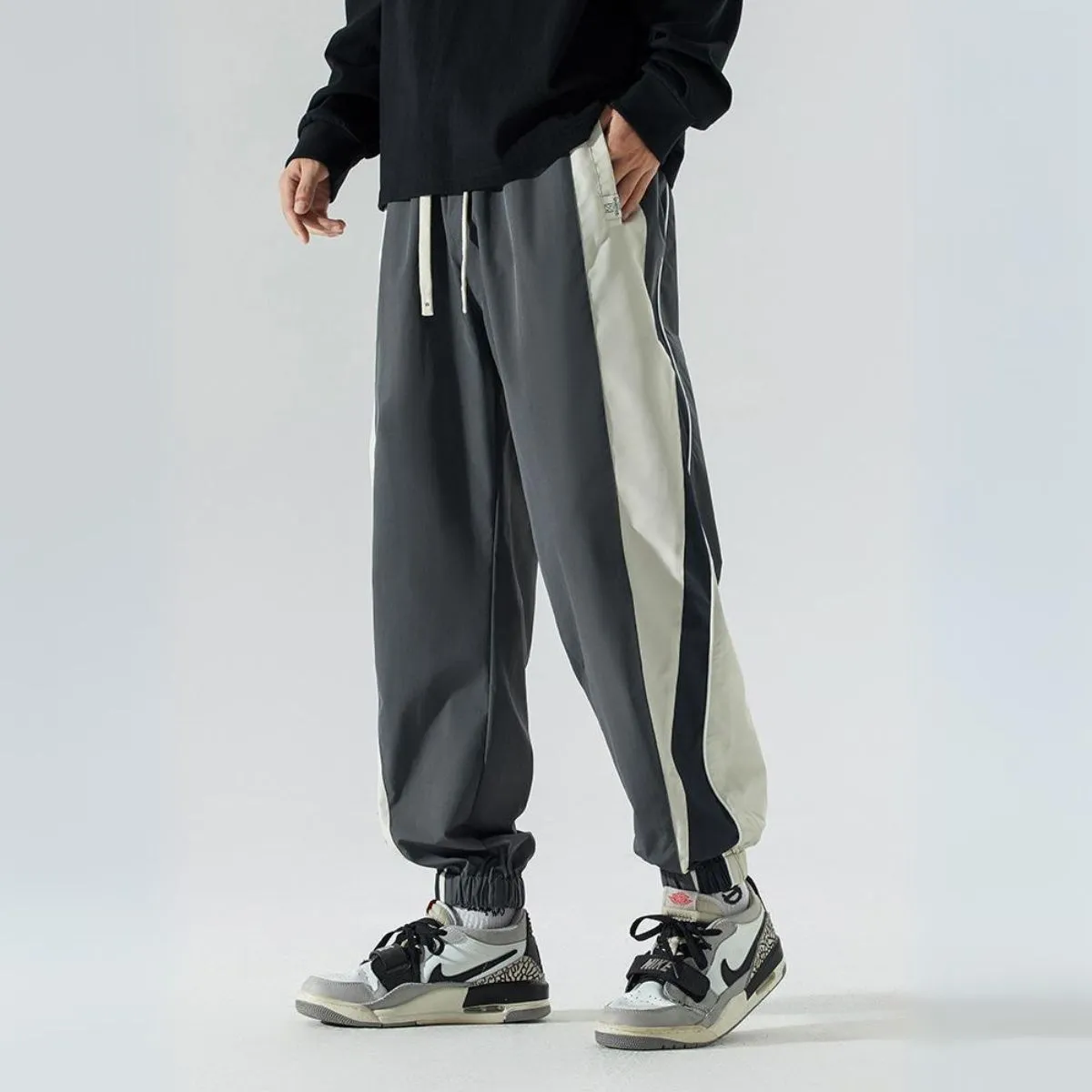 Contrast Panel Jogger Pants