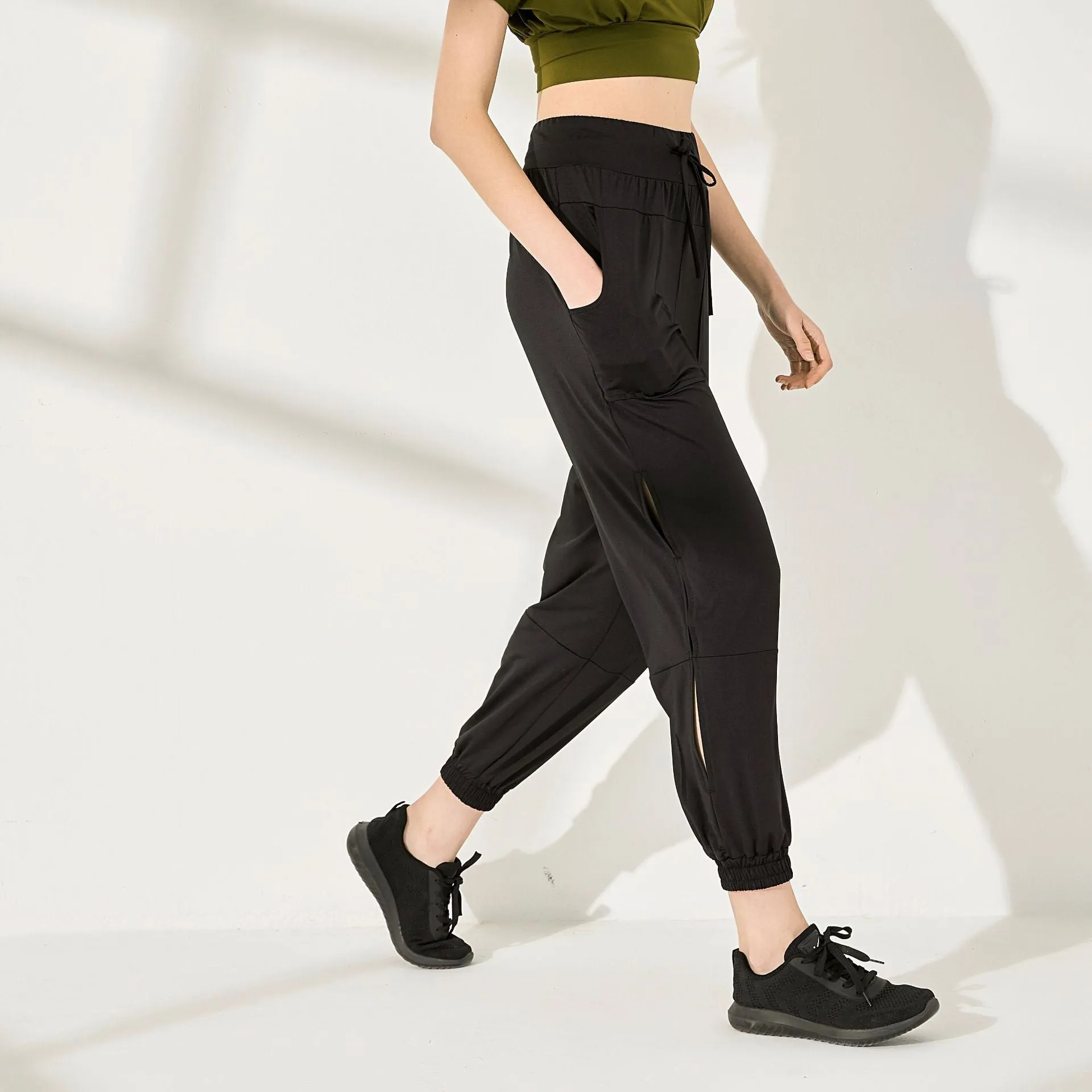 Elastic Waist Solid Quick Dry Autumn Winter Joggers Active Pants