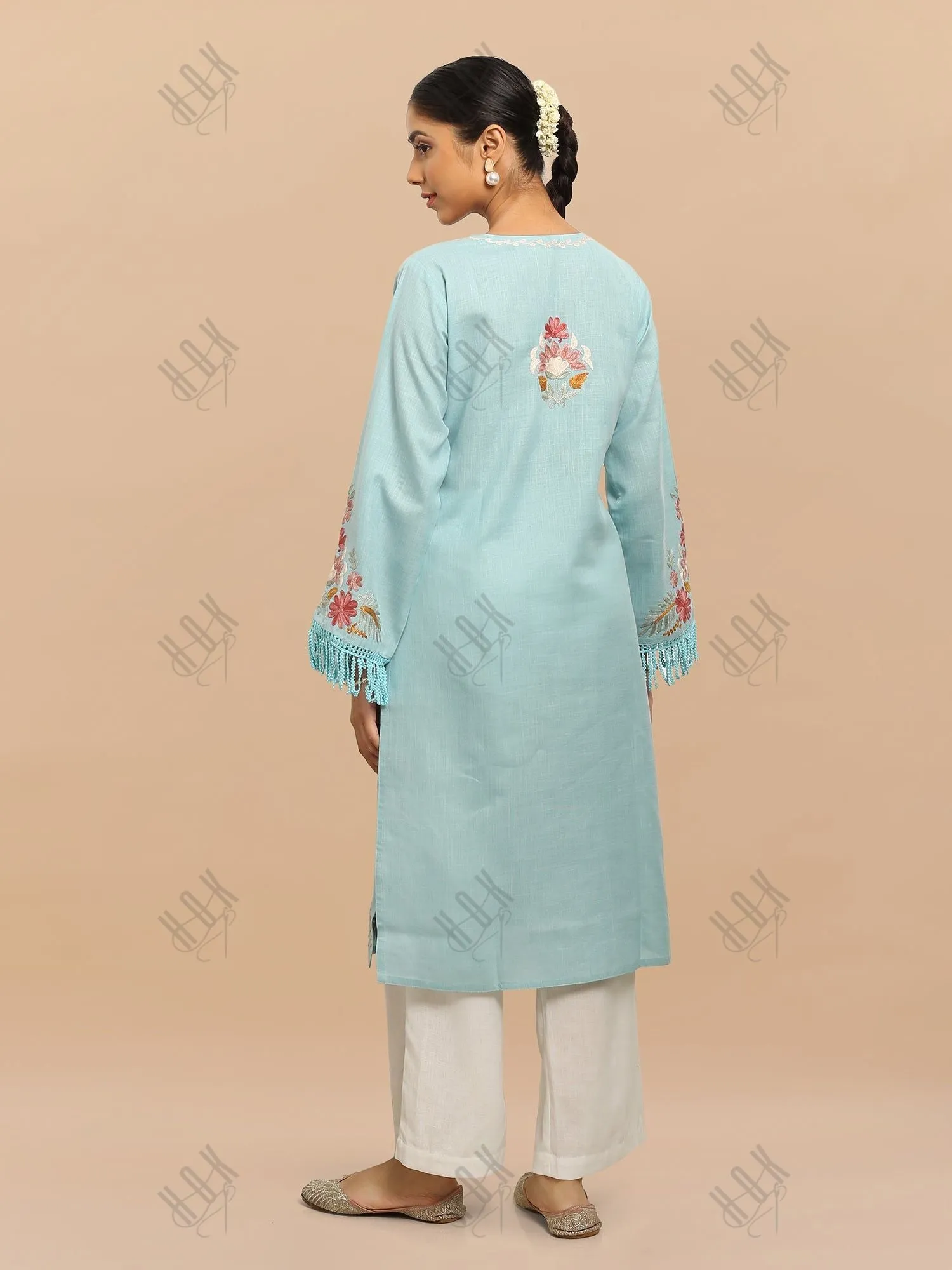 Kaushiki in Falak Kashmiri Long Kurta - Blue