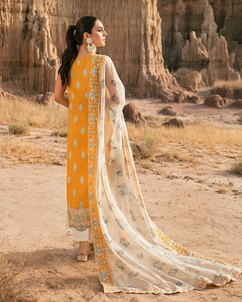 Maria Osama Khan Qamar-09 Pariwash Premium Lawn Collection 2022