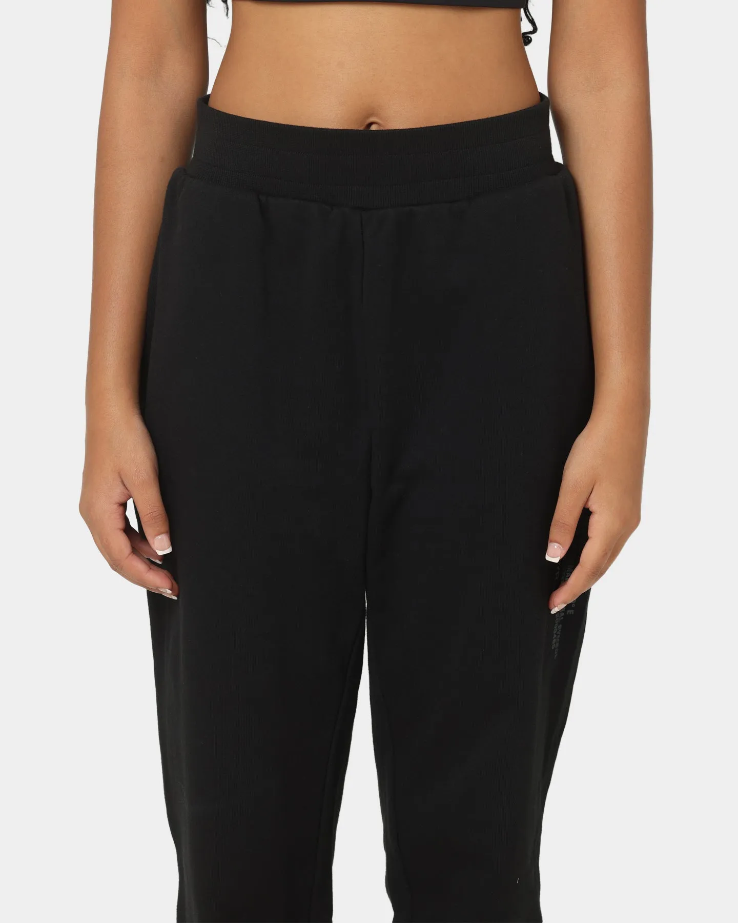 PYRA Women's TM Standard Track Pants Black