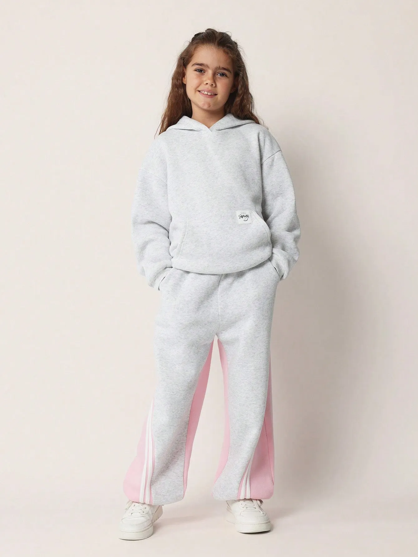 Tween Girls Relaxed Paneled Grey & Pink 90'S Joggers